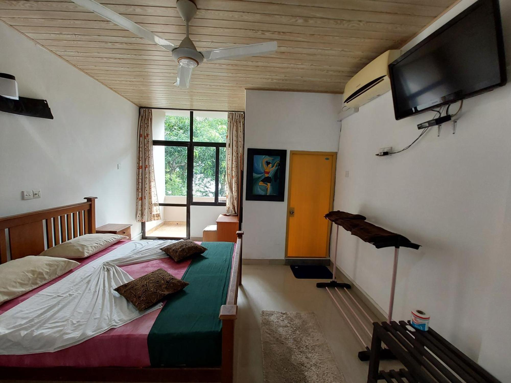 Lake Wave Hotel Anuradhapura Exterior foto