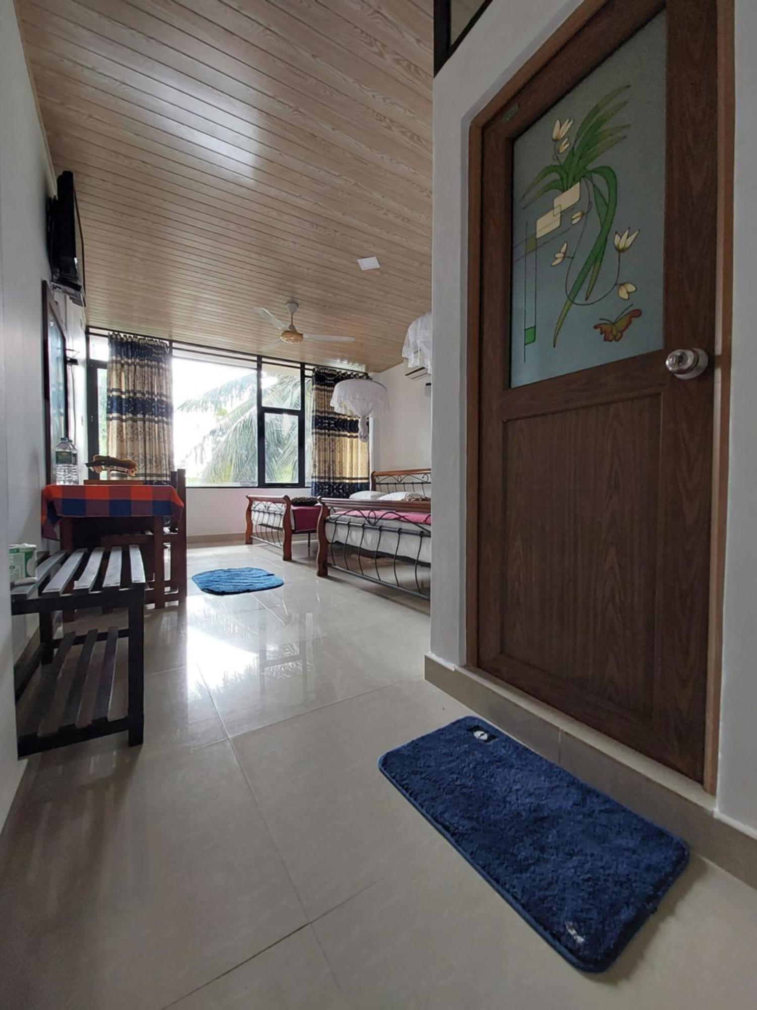 Lake Wave Hotel Anuradhapura Exterior foto